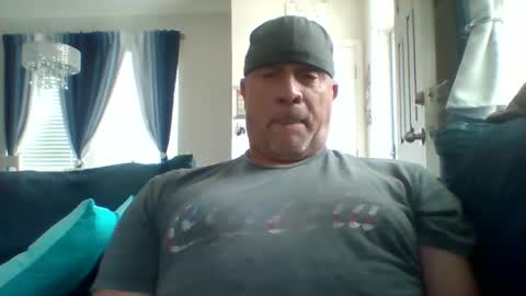 hotyummycock69 online show from April 30, 6:04 pm