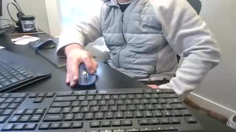 hoverday online show from April 12, 9:49 pm