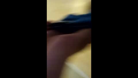 hrzsisuckrgw online show from April 1, 5:21 pm