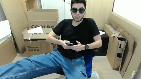 Little buddy  online show from January 21, 6:22 pm