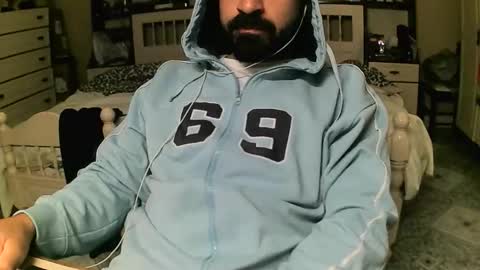 hugeveiny online show from February 21, 7:31 am