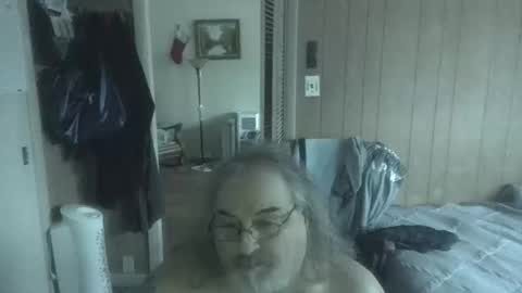 lonely huggy bear online show from April 8, 2:37 pm