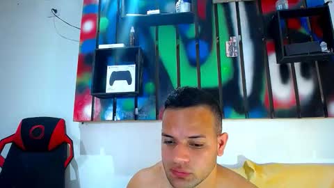 hugo19cm online show from December 1, 5:49 pm