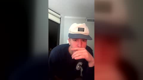 hungjohn222 online show from March 22, 12:37 am