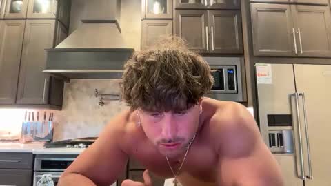 hungkingg22 online show from May 10, 4:30 pm