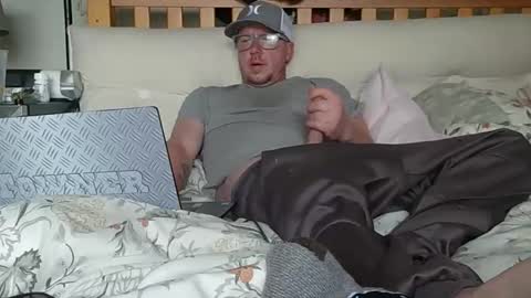 HuingsingleDad79 online show from March 23, 5:08 pm