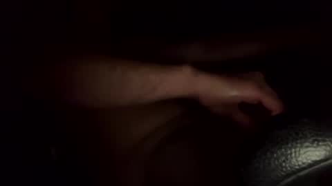 hungsolo1995 online show from September 10, 7:07 am