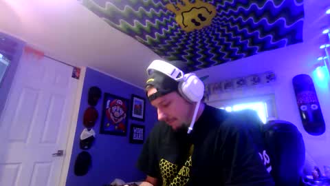 hungtxcock92 online show from December 15, 2:25 pm