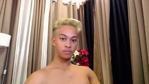hunk_edward online show from June 7, 10:22 am