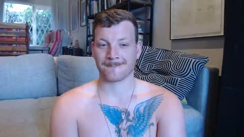 Snapshot of hunky_arthur chatting on December 28, 4:41 pm Hunky  Arthur online show from December 28, 4:41 pm