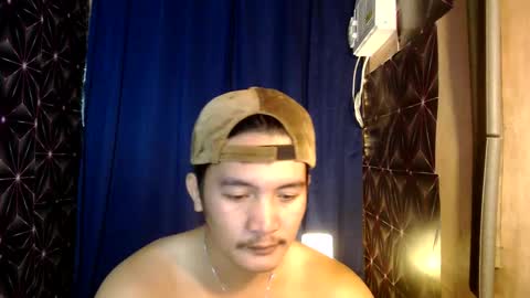 hunkylloyd online show from December 3, 9:56 pm