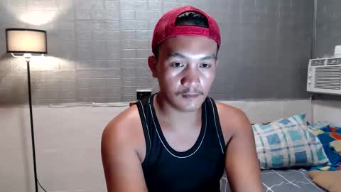 hunkylloyd online show from January 9, 5:56 am