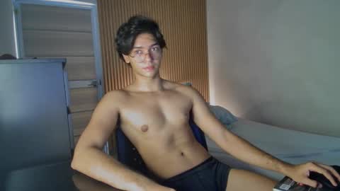 husband_xxx online show from February 8, 8:46 pm