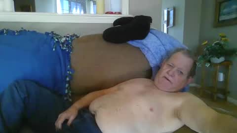 Snapshot of hvl13 chatting on January 10, 10:04 pm hvl13 online show from January 10, 10:04 pm