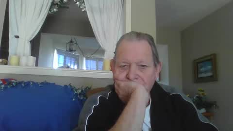 Snapshot of hvl13 chatting on January 20, 10:37 pm hvl13 online show from January 20, 10:37 pm