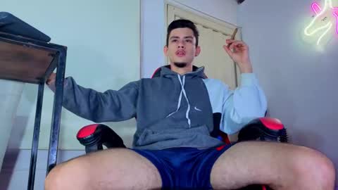 kelvis online show from March 26, 8:51 am