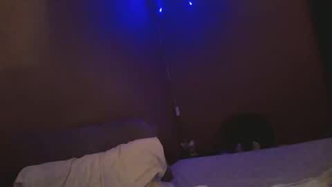 iamhereandnow online show from October 8, 7:35 am