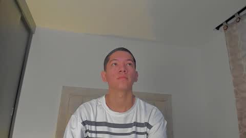 Juliiiiian online show from January 8, 11:26 am