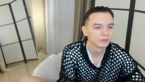 ian online show from February 6, 10:34 am