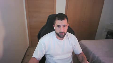 iberian_macho online show from December 14, 12:56 pm