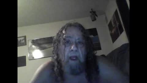 icu2try2xs2 online show from February 1, 2:16 pm