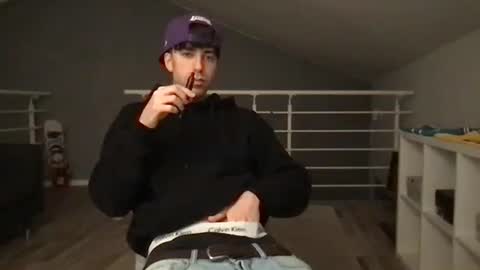 Snapshot of icyninesix chatting on January 27, 8:28 pm icyninesix online show from January 27, 8:28 pm