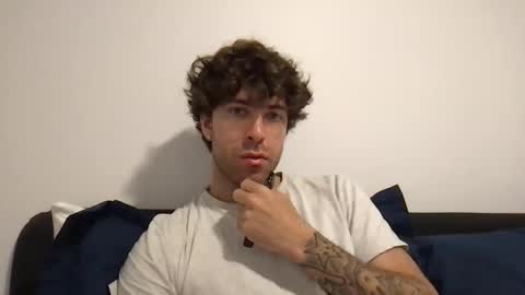 icyninesix online show from December 17, 11:28 am