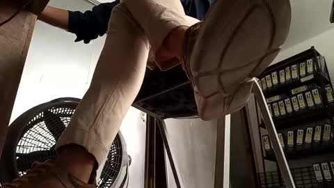 idris izan online show from October 28, 5:48 pm