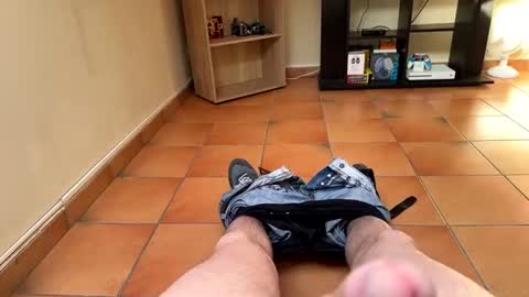 Snapshot of ilconte81 chatting on February 6, 2:04 pm ilconte81 online show from February 6, 2:04 pm