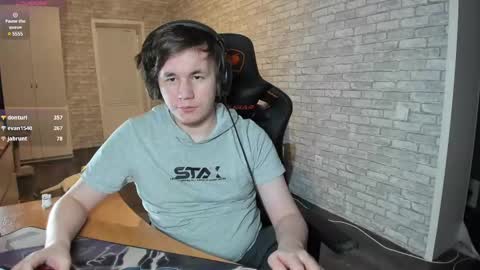 iliaskris online show from March 3, 6:40 pm