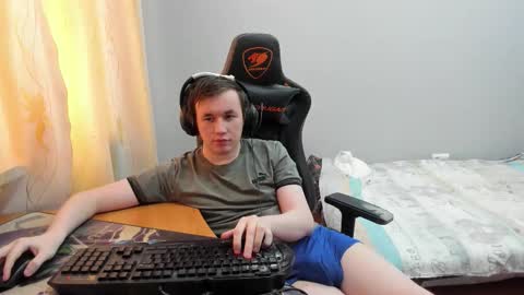 iliaskris online show from February 3, 6:40 am