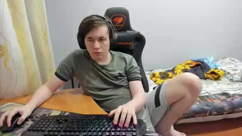 iliaskris online show from September 9, 7:13 pm