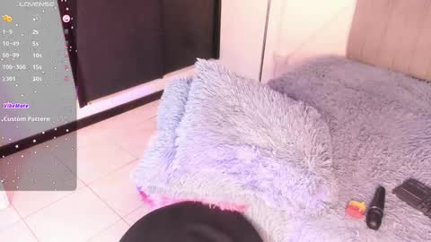 Charles online show from February 9, 10:14 pm