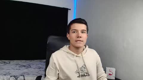 Snapshot of im_tommyrosse chatting on October 28, 8:33 pm im_tommyrosse online show from October 28, 8:33 pm