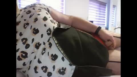 imagoodboyuk online show from January 16, 9:48 am