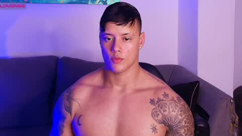 imconor online show from April 6, 9:48 pm