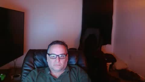 Snapshot of imkmac chatting on December 7, 12:31 am Kel online show from December 7, 12:31 am