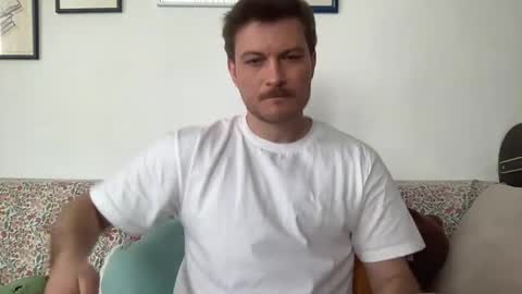 Snapshot of imnotall chatting on March 2, 1:31 pm imnotall online show from March 2, 1:31 pm