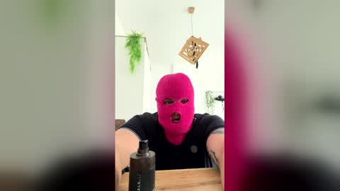 imsohorny6994 online show from May 14, 11:41 am