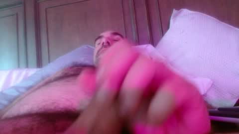 I use to be imeverythingandnothing online show from December 29, 4:51 pm