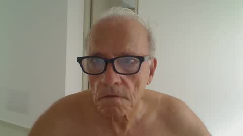 Snapshot of incendiado chatting on November 1, 1:37 pm incendiado online show from November 1, 1:37 pm