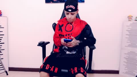 matias online show from March 27, 12:04 am