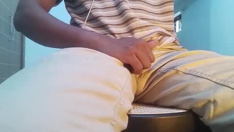 Inglorious Hairy Uncut online show from October 21, 7:00 am