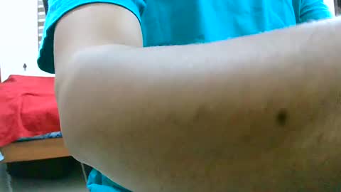 Inglorious Hairy Uncut online show from December 15, 10:26 pm