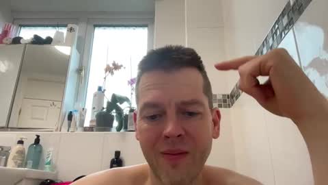 InterestedHun online show from February 7, 10:33 am