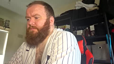 twitter theirishman205 online show from November 2, 2:43 pm