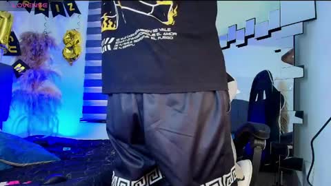 Isaac tan online show from May 3, 7:49 pm