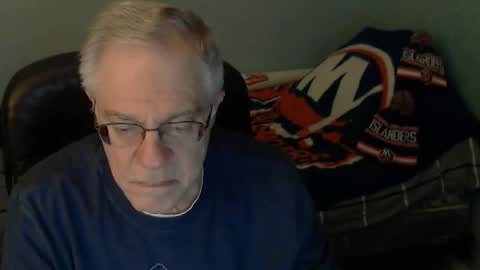 islesman22 online show from April 19, 1:38 am