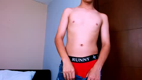 ismael_petit18 online show from February 1, 7:23 pm