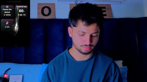 Issac online show from March 25, 4:27 am